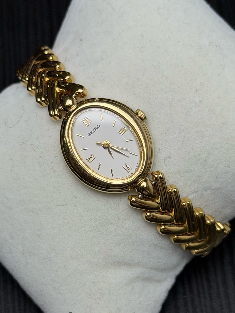Vintage 1981 Seiko 1221-5930 Women’s Watch - Picture 2 of 7